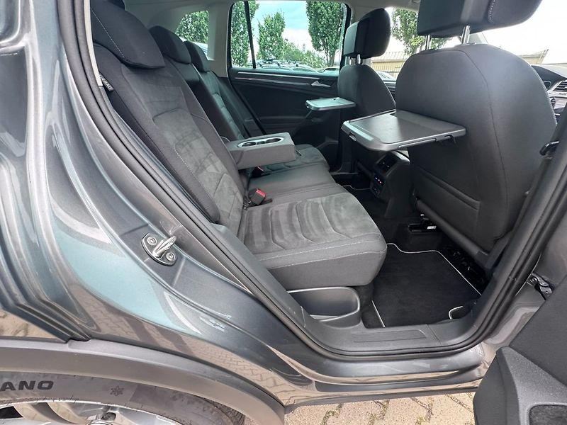Volkswagen Tiguan (2020) R-LINE 1,5 TSI 110 KW 1. MAJ - fotka 42 z 50