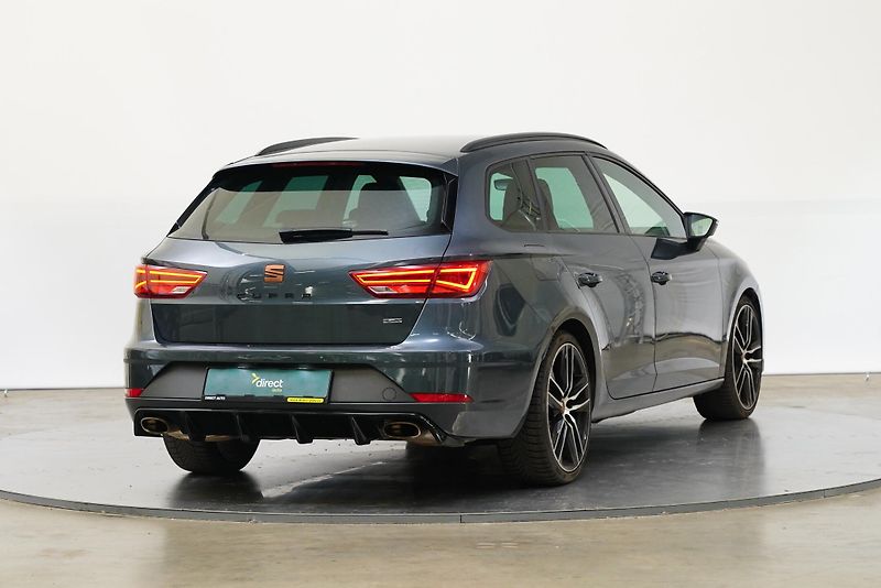 Seat Leon - fotka 2 z 26
