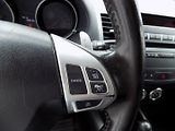 Mitsubishi Outlander (2012) 2.2DI-D/AWD/1.Maj.ČR/7.míst/ - náhled 32