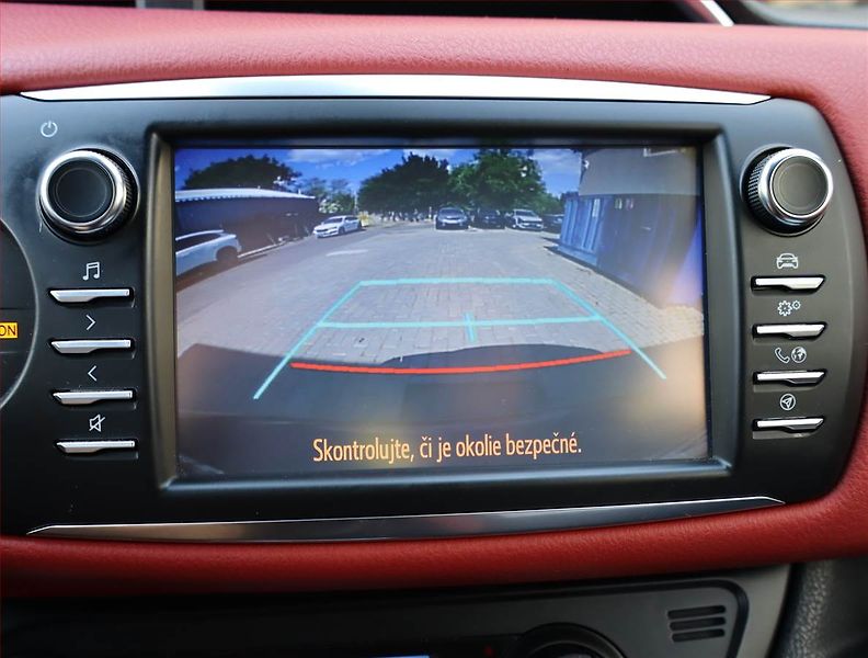 Toyota Yaris (2018) 1.5 Dual VVT-i, Automat - fotka 22 z 22