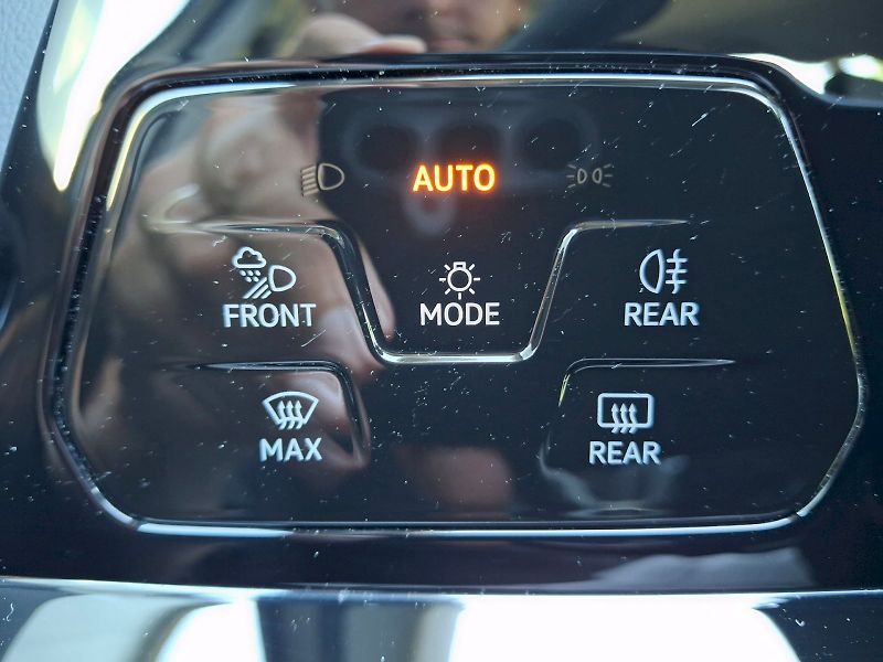 Volkswagen Golf (2022) Variant Style 1,5TSi 96kW - fotka 29 z 35