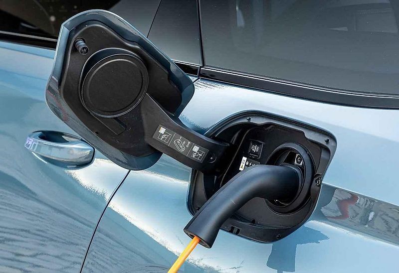 Peugeot 308 je nadále auto s velmi příjemnými jízdními vlastnostmi.