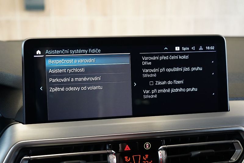 BMW X3 30e xDrive, M Sport, Head-up - fotka 29 z 42