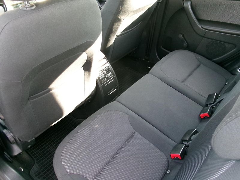 Škoda Yeti (2012) 2,0TDI 4x4 AC TAŽNÉ 1.MAJ - fotka 11 z 26