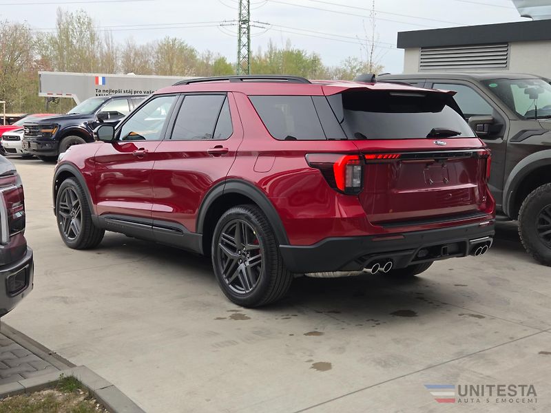 Ford Explorer (2026) Explorer ST  400 PS - fotka 5 z 14