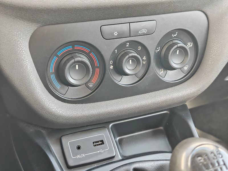 Fiat Dobló SX 1,6MTJ - fotka 16 z 20