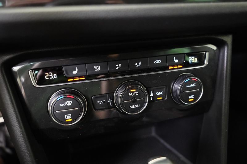 Volkswagen Tiguan - fotka 22 z 26