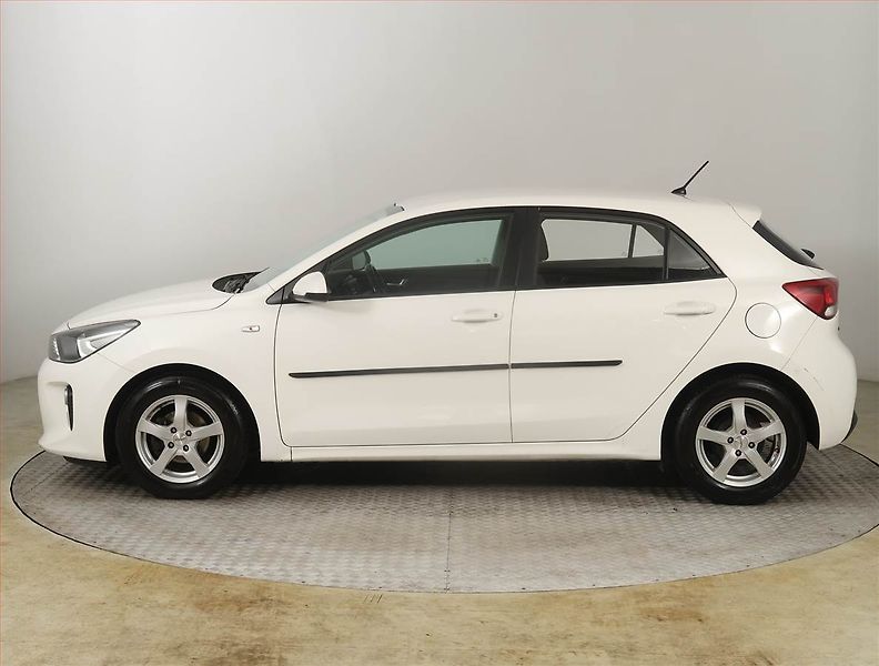 Kia Rio (2017) 1.25 CVVT, ČR,1.maj - fotka 3 z 17