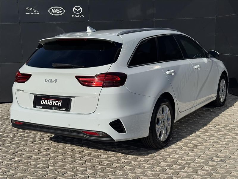 Kia Ceed 1,6 CRDI Exclusive ČR DPH - fotka 8 z 25