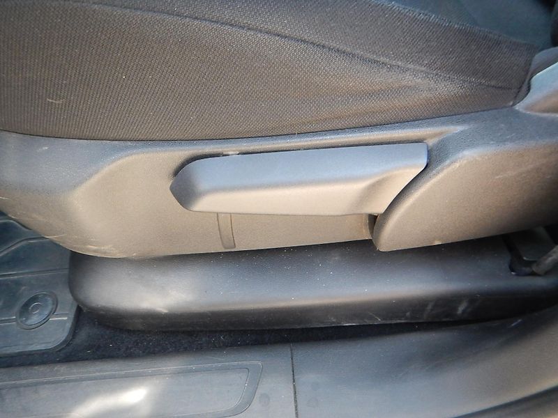 Citroën C4 Picasso 1.6i, 88 kW, DIGIKLIMA - fotka 17 z 27