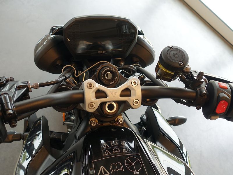 Triumph Street Triple 765 RS (2026) Akce - 30.000,- - fotka 9 z 9