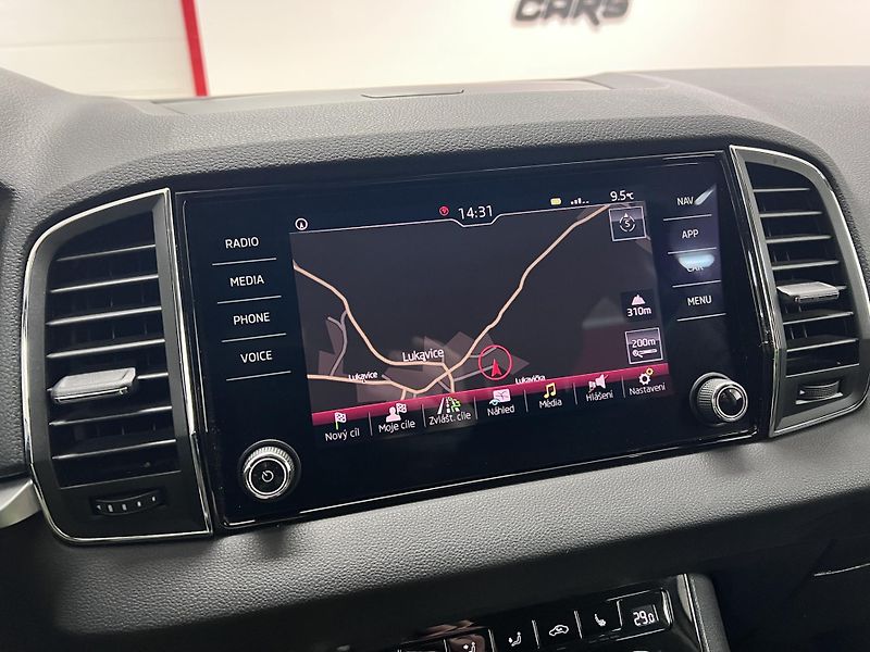Škoda Karoq 2.0 TDI 110 KW 4x4 DSG - fotka 25 z 36
