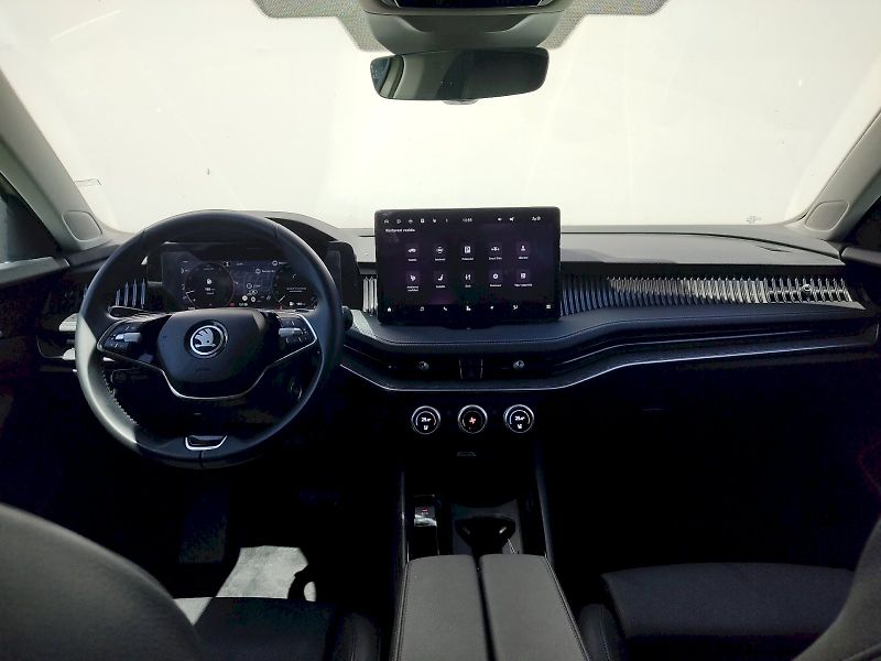 Škoda Superb (2024) Selection 2,0 Tdi 110 Kw DSG - fotka 5 z 38