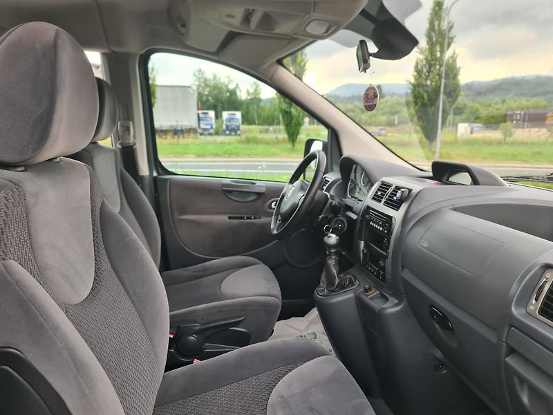 Peugeot Expert Tepee (2014) LONG 2.0 HDi 120-KW OLOMOUC - fotka 33 z 95