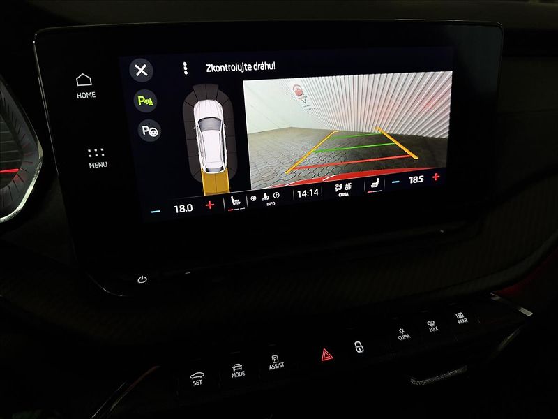 Škoda Octavia 2.0TDI 147kW DCC PANO RS PLUS - fotka 32 z 53