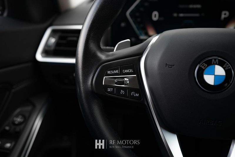 BMW Řada 3 (2022) 320d Touring 140kW Facelift - fotka 28 z 40