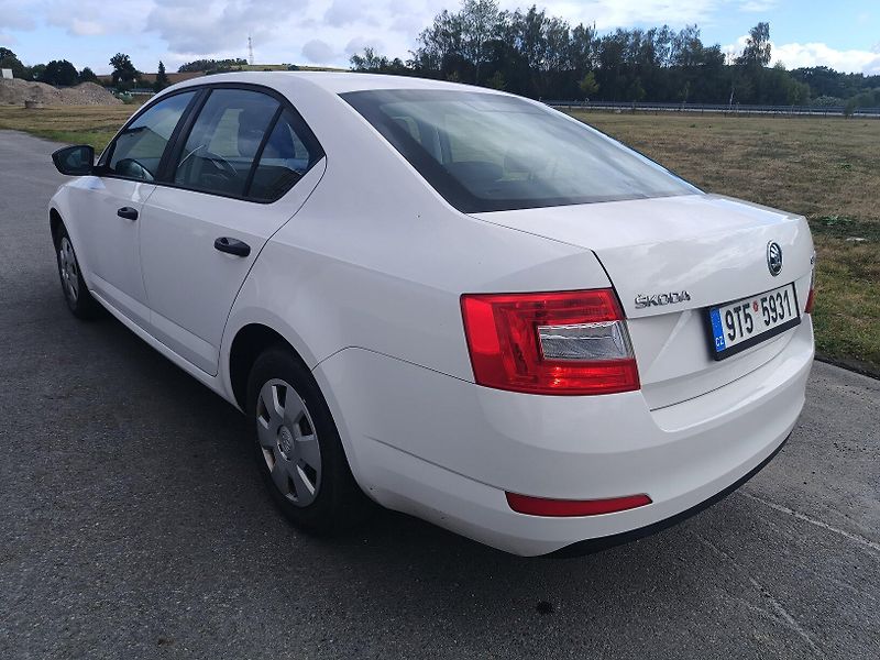 Škoda Octavia III 1.6 TDI - fotka 4 z 45