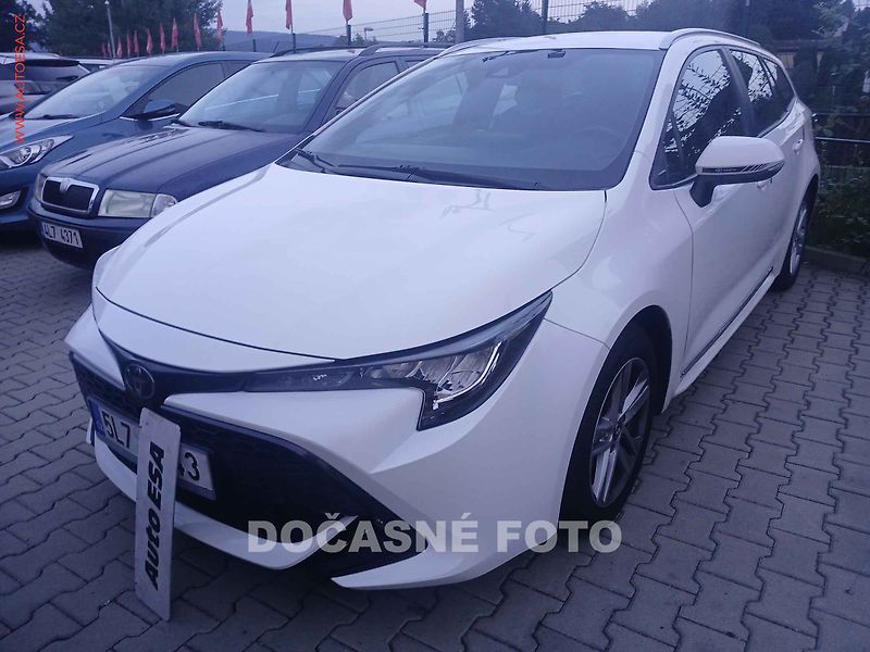 Toyota Corolla (2019) 1.2i - fotka 1 z 3