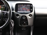 Toyota Corolla (2021) Style 2.0 Hybrid, Automat, ČR - náhled 9