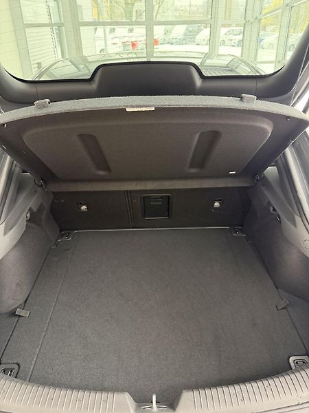 Hyundai i30 (2024) 1.0T-GDi 74kW N-line AT - fotka 7 z 17