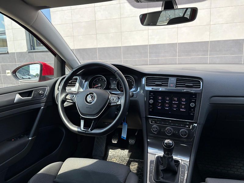 Volkswagen Golf 1.5TSI 110 kW, ČR, 1. MAJ, DPH - fotka 27 z 34