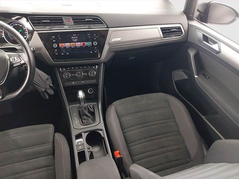 Volkswagen Touran (2018) Comfortline 2.0 TDI, Automat - fotka 8 z 17