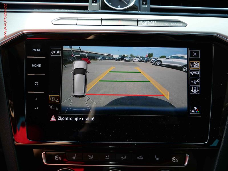 Volkswagen Passat (2018) 2.0 TDi, DSG - fotka 18 z 23