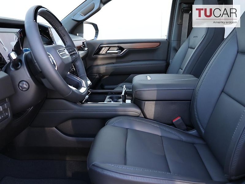 GMC Yukon (2026) Denali 6.2 V8  - fotka 27 z 47