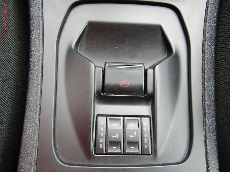 Ford S-MAX (2013) 2.0 TDCi, AC, výhřev sed. - fotka 13 z 19