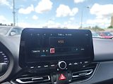 Hyundai i30 1.5 T-GDi117kw smart Navi - náhled 17