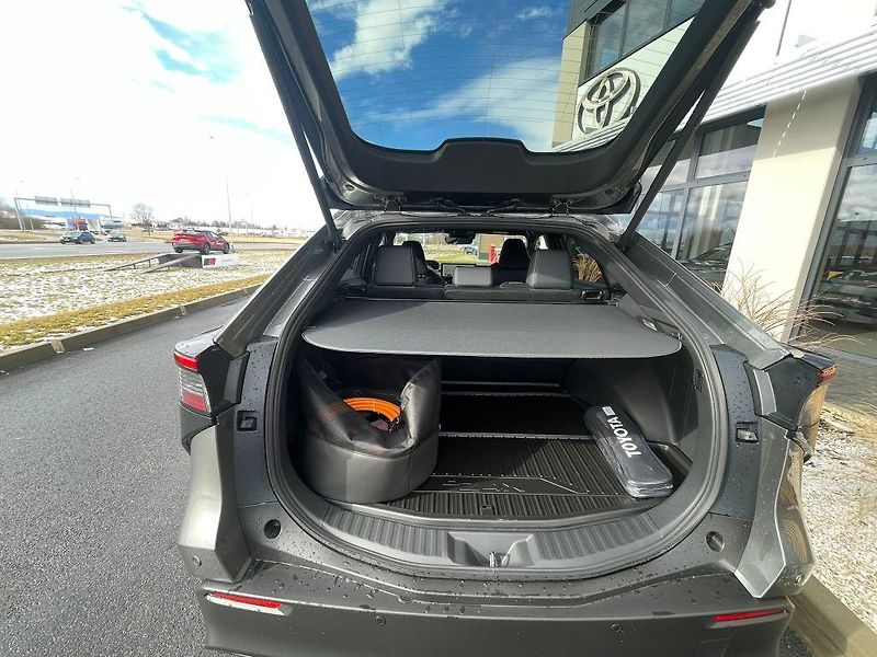 Toyota bZ4X EV  73k kWh FWD Style - fotka 10 z 32