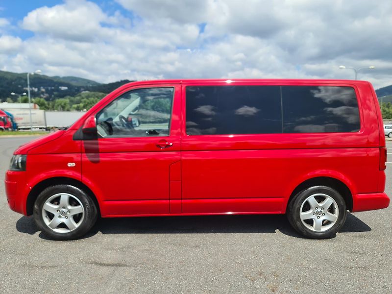 Volkswagen Multivan T5 2.0 TDi 103-KW KLIMA 7-MÍST - fotka 2 z 42