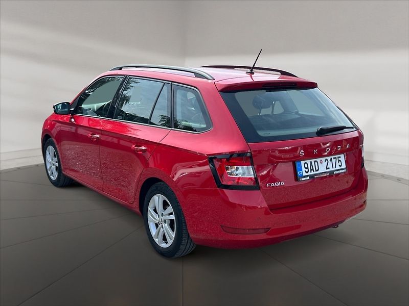 Škoda Fabia 1,0 TSI 70 Ambition - fotka 4 z 11