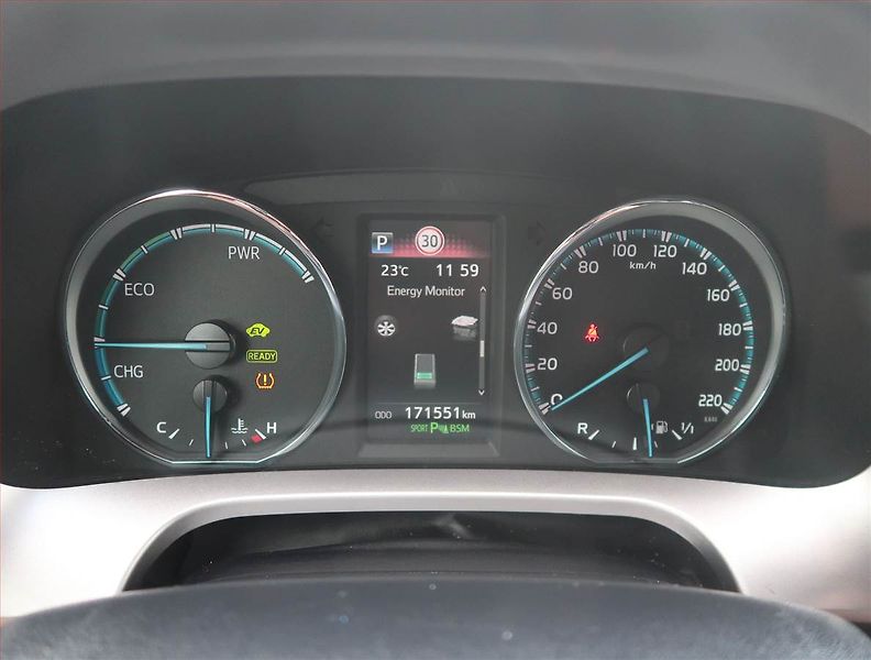 Toyota RAV4 (2017) 2.5 Hybrid - fotka 11 z 14