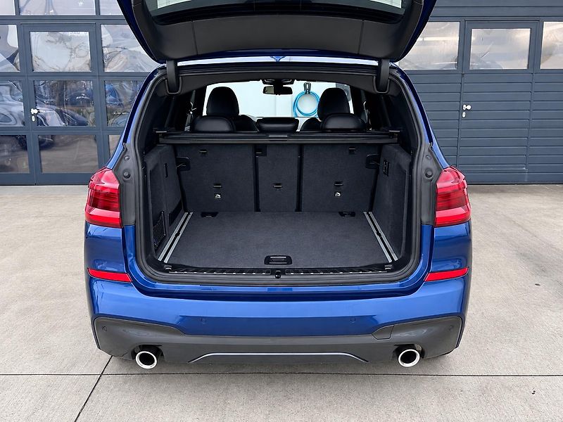 BMW X3 xDrive30d M-Sport - fotka 6 z 32