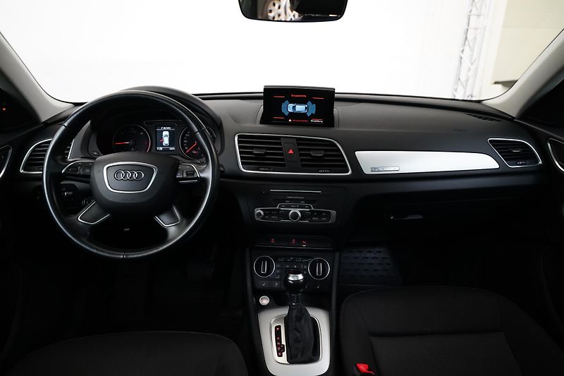 Audi Q3 - fotka 5 z 29