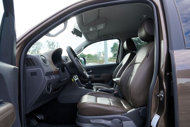 Volkswagen Amarok 2.0 TDI 4x4 High line/120 Kw/m - fotka 26 z 46