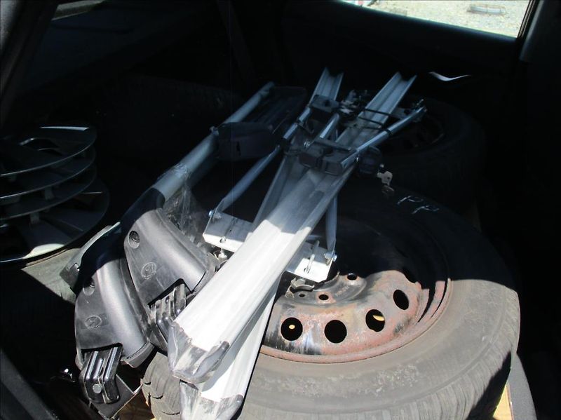 Hyundai ix20 1,6 CVVT, digiklima,servis,CZ, - fotka 11 z 39
