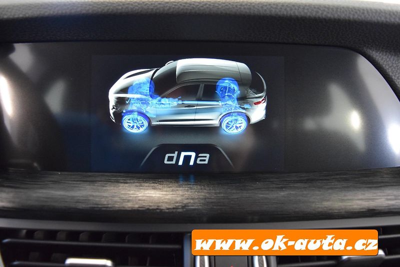 Alfa Romeo Stelvio 2.2 JTD Q4 SPORT 150 kW - DPH - fotka 48 z 60