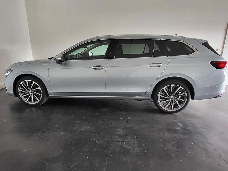 Škoda Superb - fotka 3 z 30