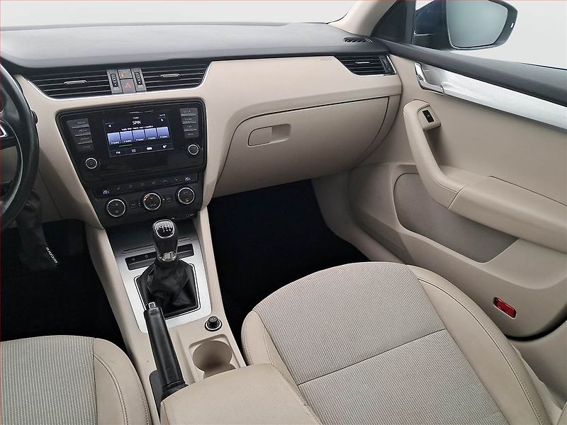Škoda Octavia (2013) 1.8 TSI, Serv.kniha, Tempomat - fotka 7 z 16