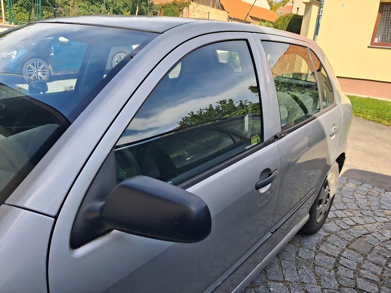 Škoda Fabia (2000) STK 5/28,jasný původ,k opravě - fotka 7 z 19