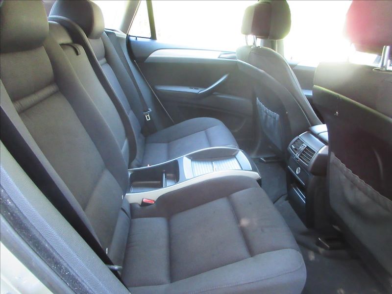 BMW X6 3,0 xDrive35D, 210Kw, Nové v Č - fotka 16 z 28