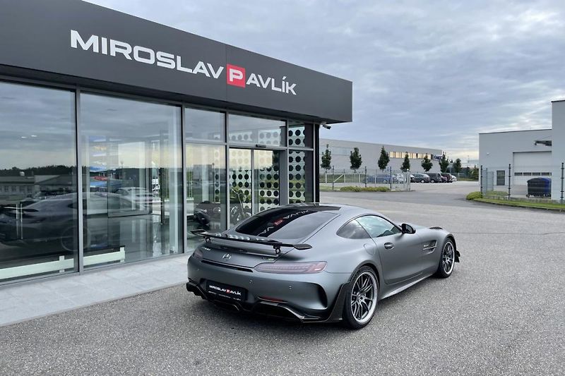 Mercedes-Benz AMG GT GTR PRO - fotka 2 z 10