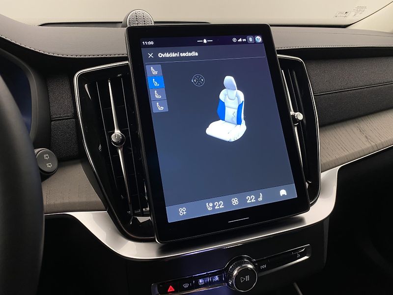 Volvo XC90 T8 AWD RECHARGE BRIGHT PLUS 7m - fotka 64 z 67