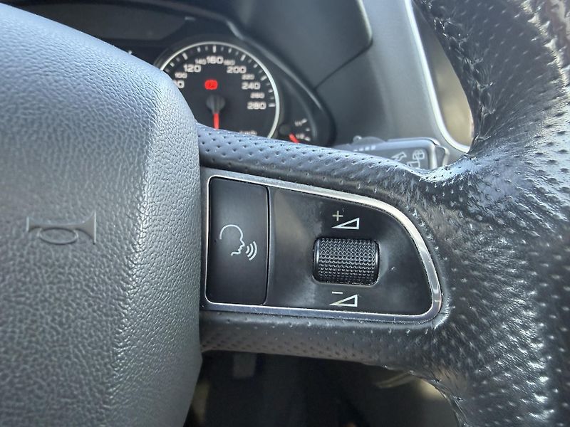Audi Q5 2.0 TDI 125kW QUATTRO - fotka 22 z 31