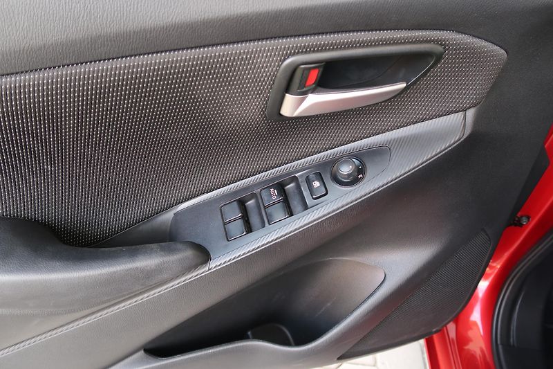 Mazda 2 1,5 G90 AT, kamera, záruka - fotka 19 z 34