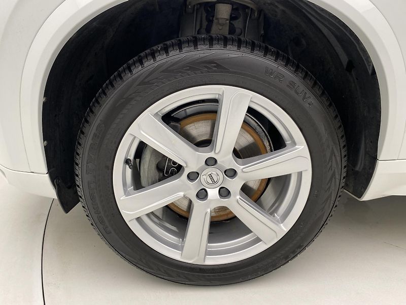 Volvo XC90 B5 AWD INSCRIPION AUT CZ - fotka 37 z 54