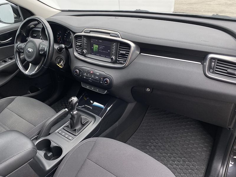 Kia Sorento 2.2 CRDi 147 kW 4WD Exclusive - fotka 24 z 26