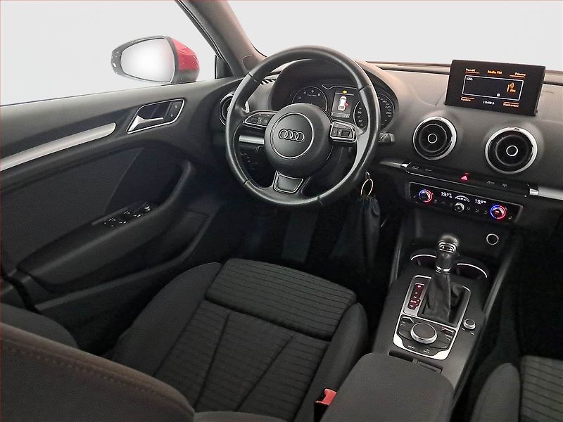 Audi A3 (2015) 1.4 TFSI, Automat, Navi - fotka 7 z 17